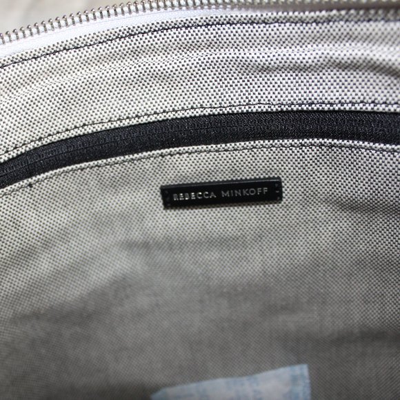 You will look CLASSY with this Rebecca Minkoff Edie Large Leather Zip Clutch - Picture 5 of 13